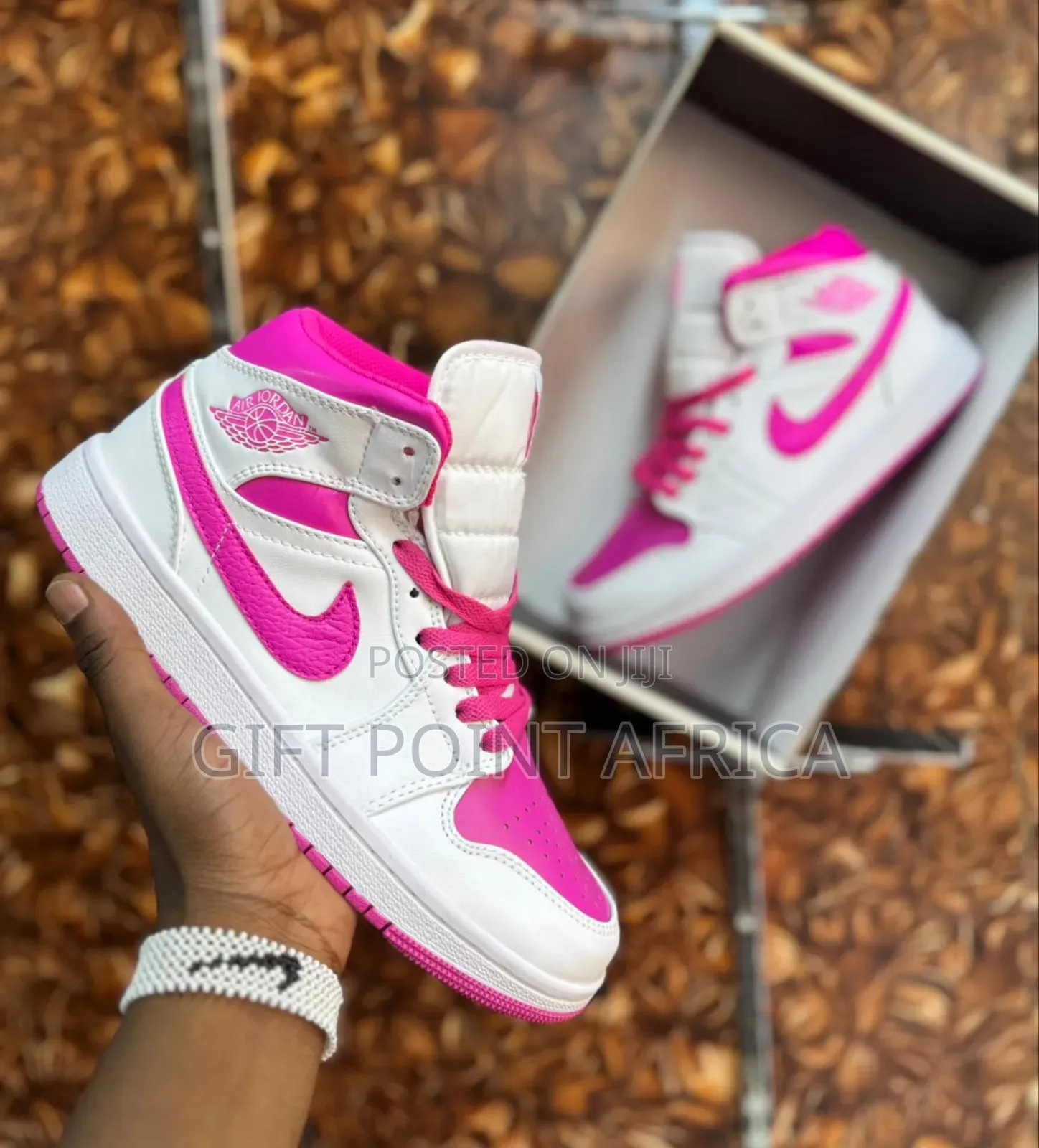 *Jordan 1 Mid Fire 'pink Ladies Sneakers