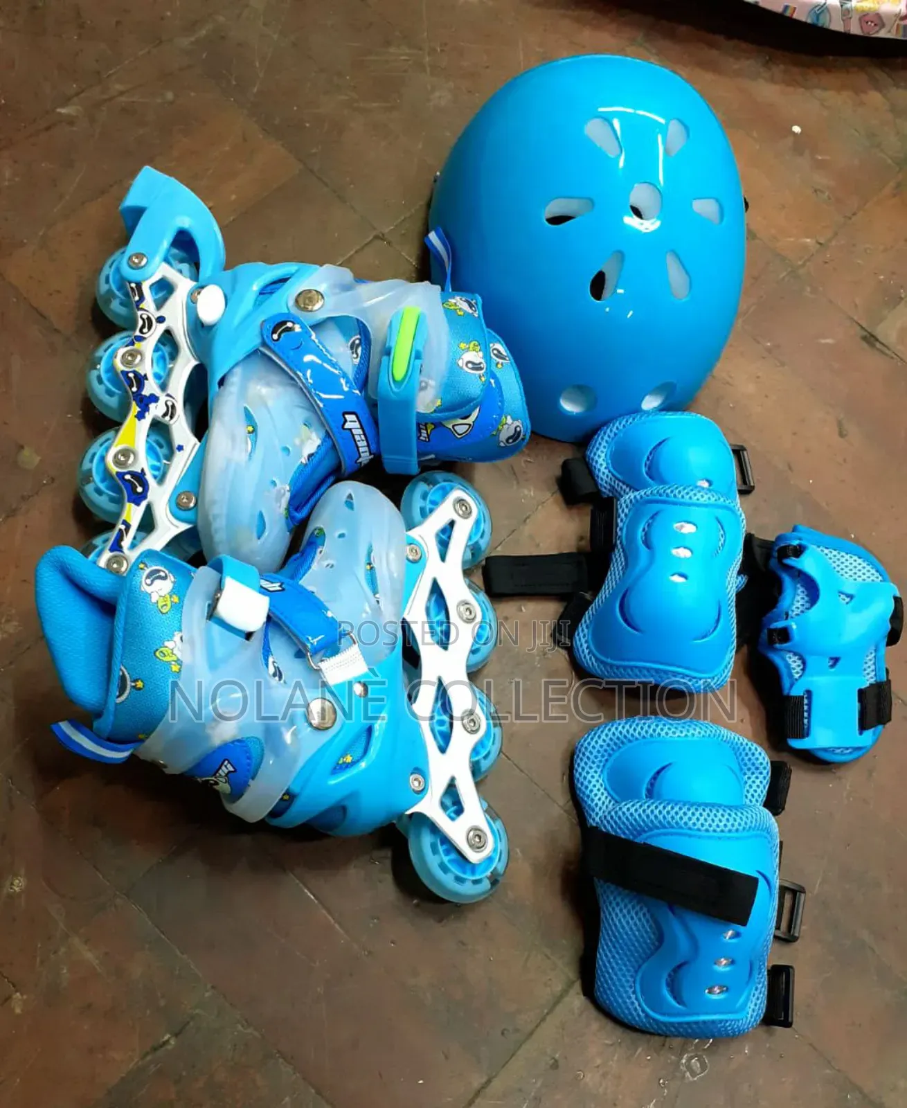 Kids Adjustable Roller Skates Full Set With Helmet and Pads
