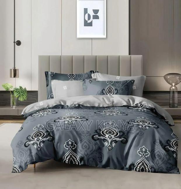 Binded Duvet 1 Bedsheet 2 Pillows (6*6 Feet) - thumbnail 2