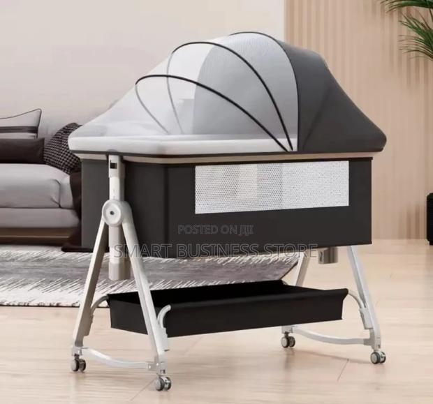 Travel Cot/Bassinet - main view