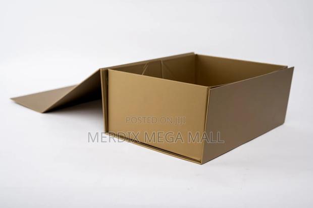 Golden Gift Box - main view