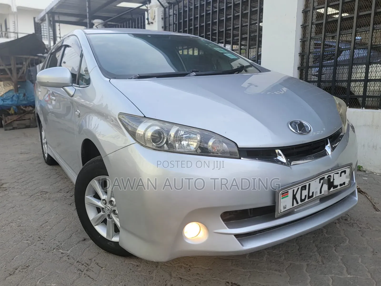 Toyota Wish 2010 Silver