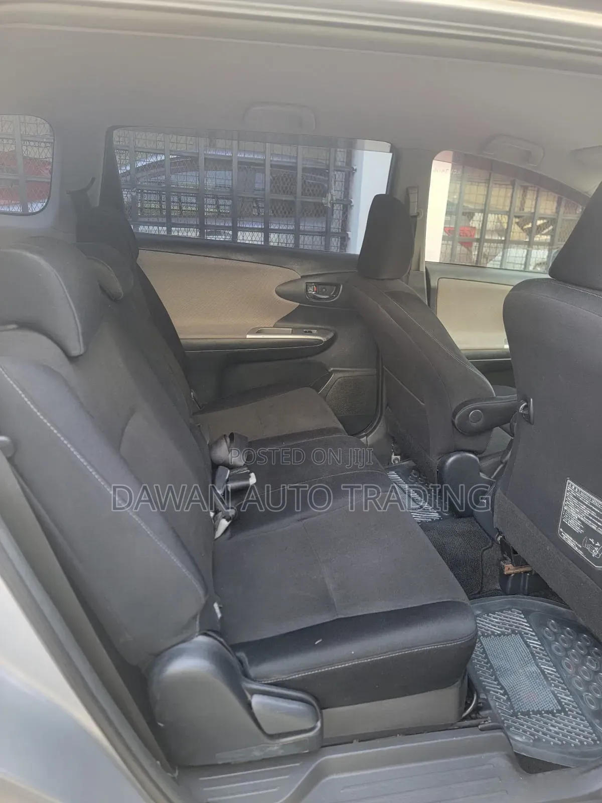 Toyota Wish 2010 Silver
