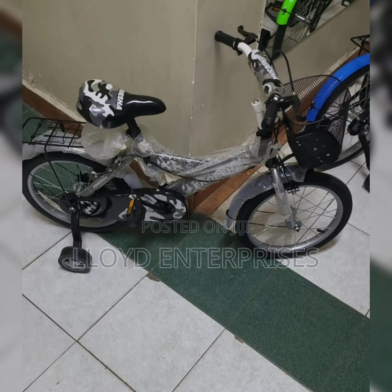 Blacky Size 16 Bicycle