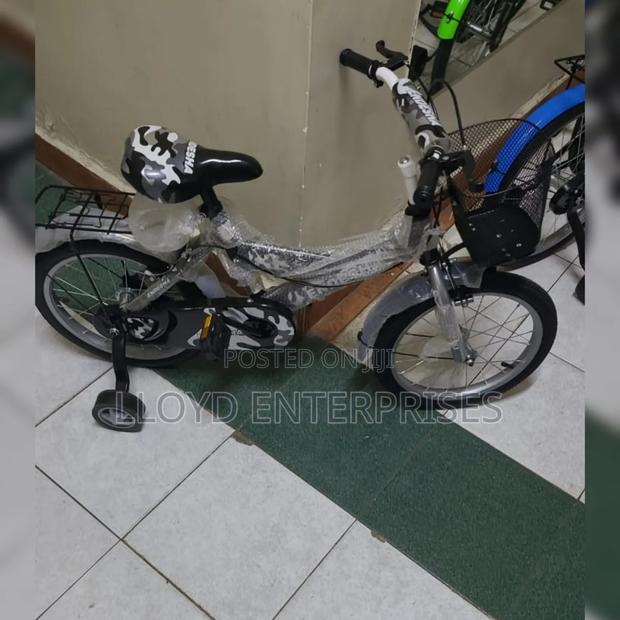 Blacky Size 16 Bicycle - main view