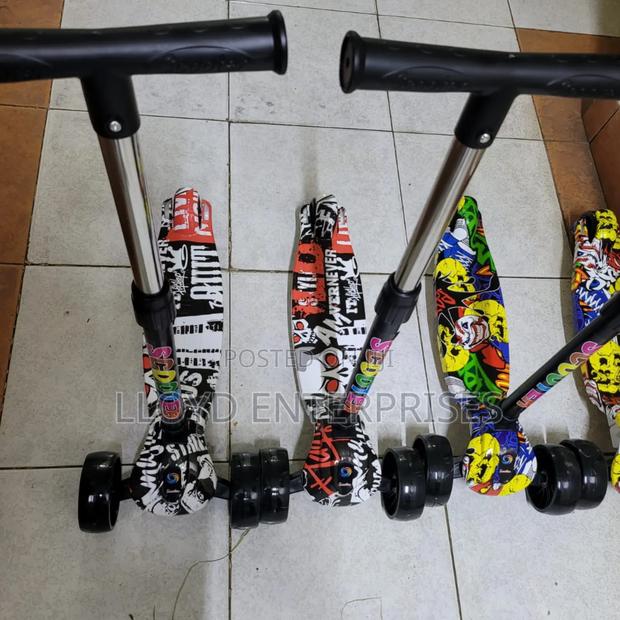 Graffiti Scooter Scooters - main view