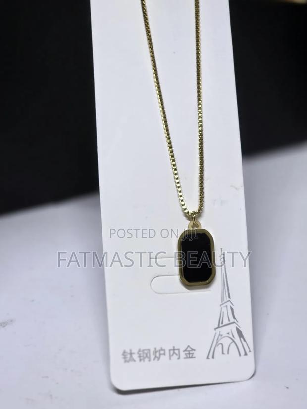 Classy Necklace - main view