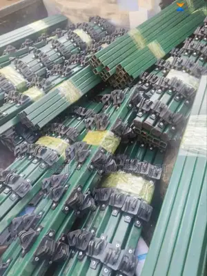 W Fencing Posts