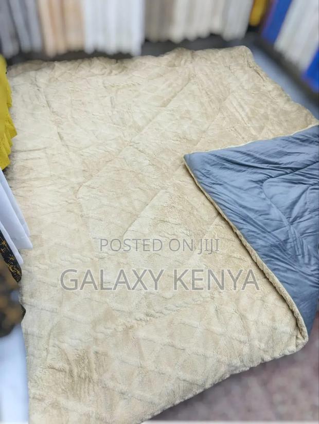 Heavy Sherpa Woolen Duvet Sets - thumbnail 8