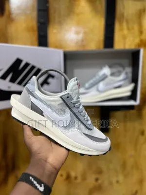 *Nike Saccai* Sneakers