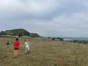 5 Acres Prime Land on Sale