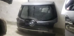 Auris 2010 Boot
