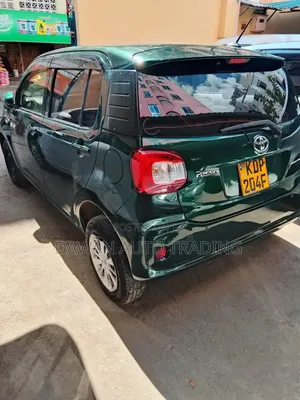 Toyota Passo 2016 Green