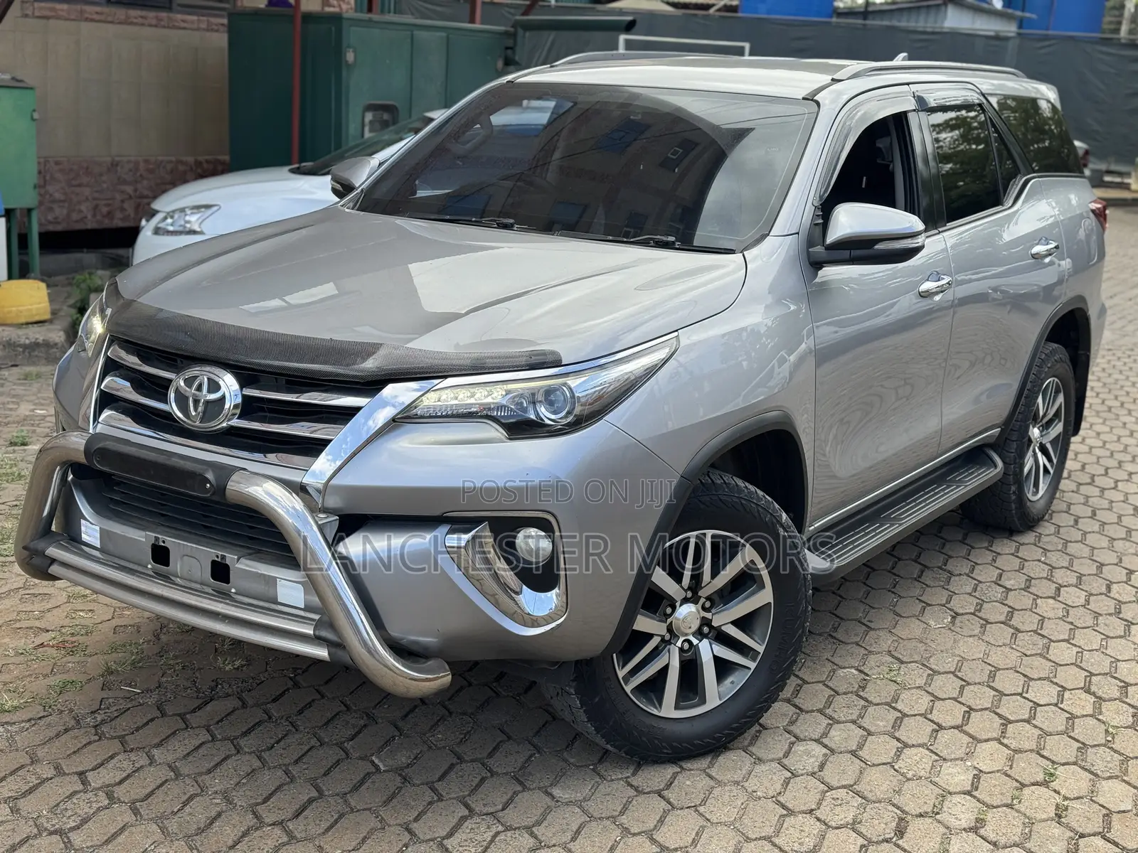 Toyota Fortuner 2017 Silver