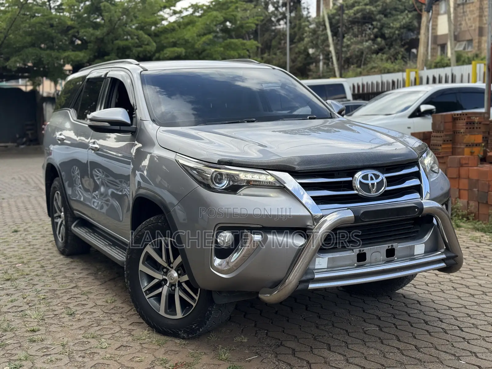 Toyota Fortuner 2017 Silver