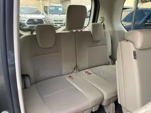 Nissan Serena 2018 Gray