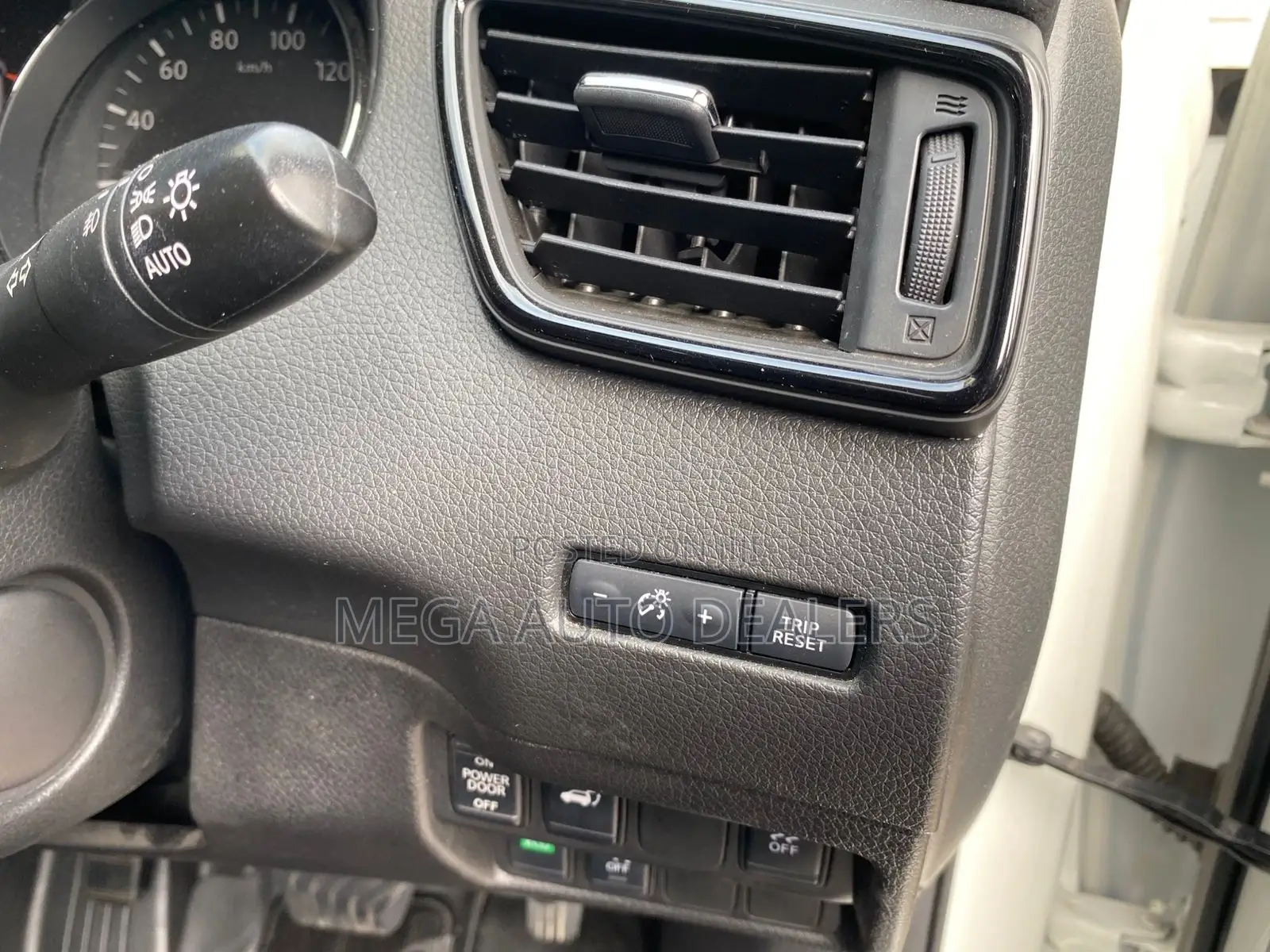 Nissan X-Trail 2018 White