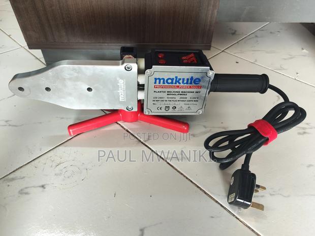 Makute Plastic Wielding Machine - main view