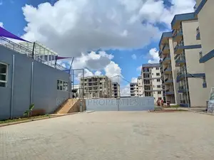 3bdrm Block of Flats in Sunpark Residence, Gateway Mall Area for sale