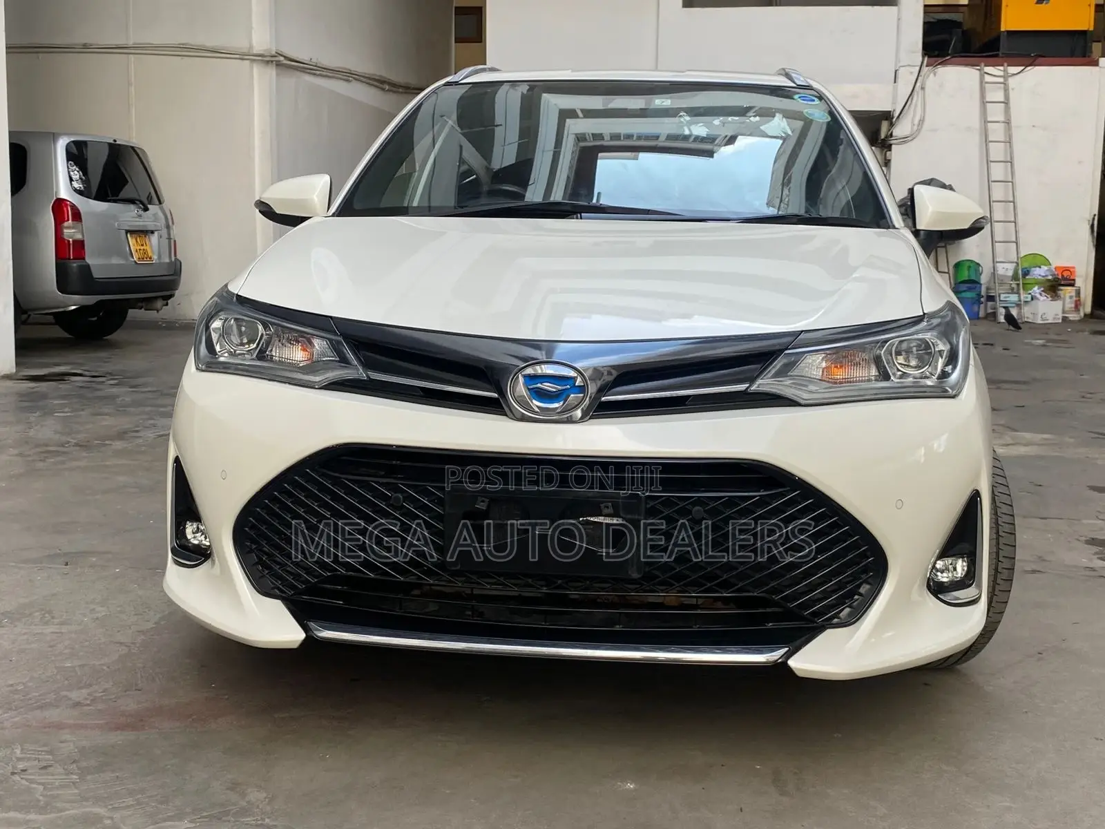 Toyota Corolla Fielder 2019 White