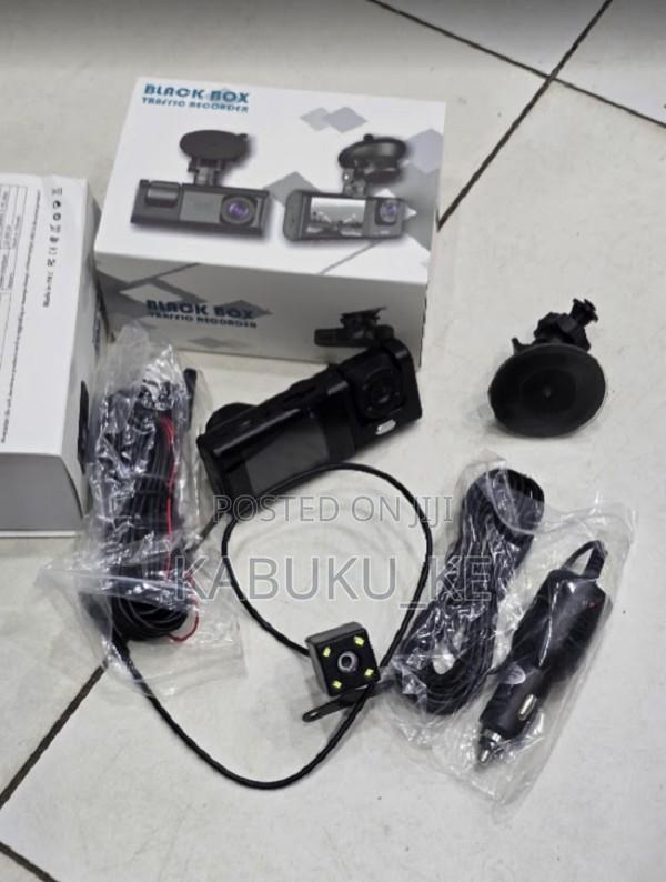 -15%
3 Channel Dash Camera (Front, Inside, And Rear)