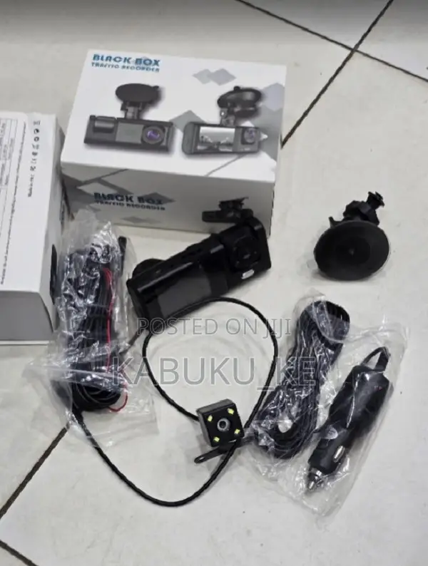 -15%
3 Channel Dash Camera (Front, Inside, And Rear)