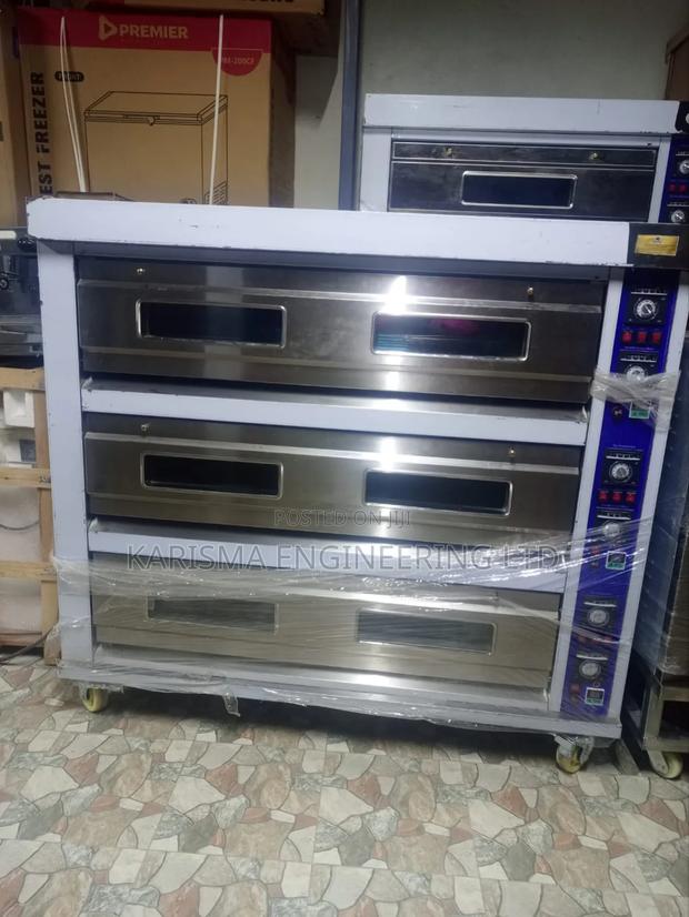 3 Deck 9 Trays Oven - main view