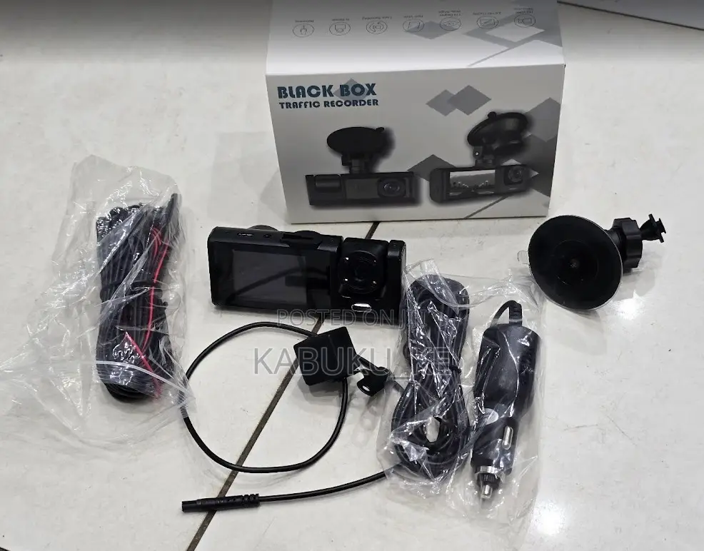 Traffic Recorder With 3 Cameras Dash Cam