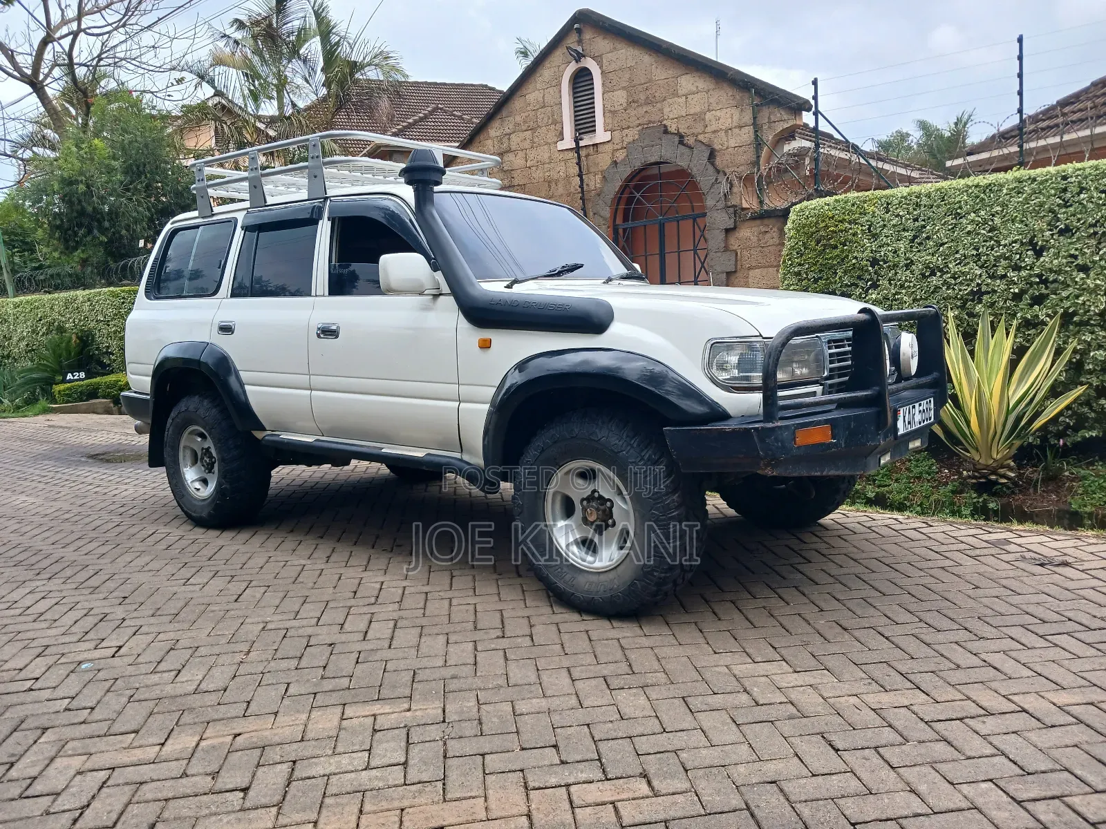 Toyota Land Cruiser 1995 White