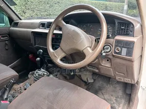 Toyota Land Cruiser 1995 White