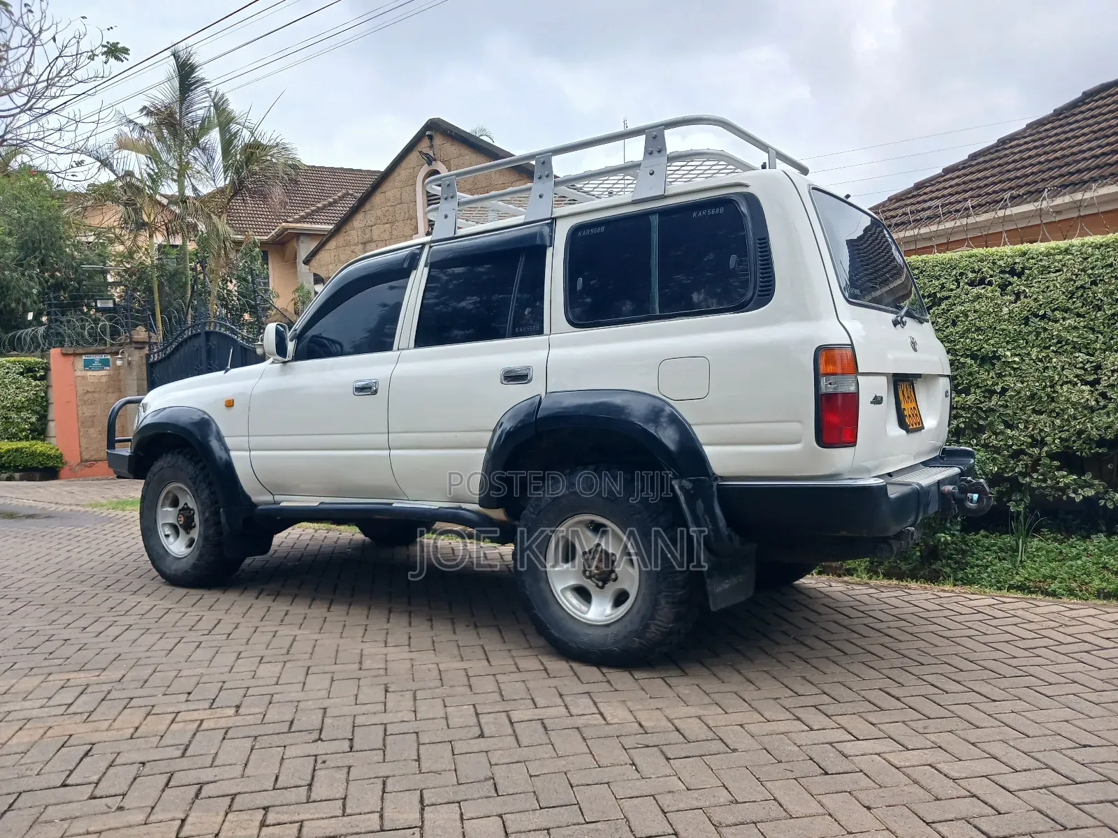 Toyota Land Cruiser 1995 White