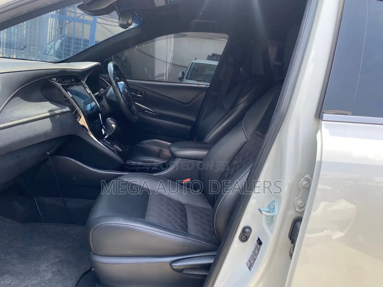 Toyota Harrier 2018 White