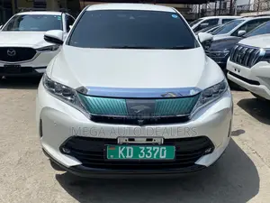 Toyota Harrier 2018 White