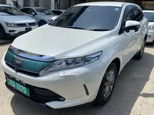 Toyota Harrier 2018 White