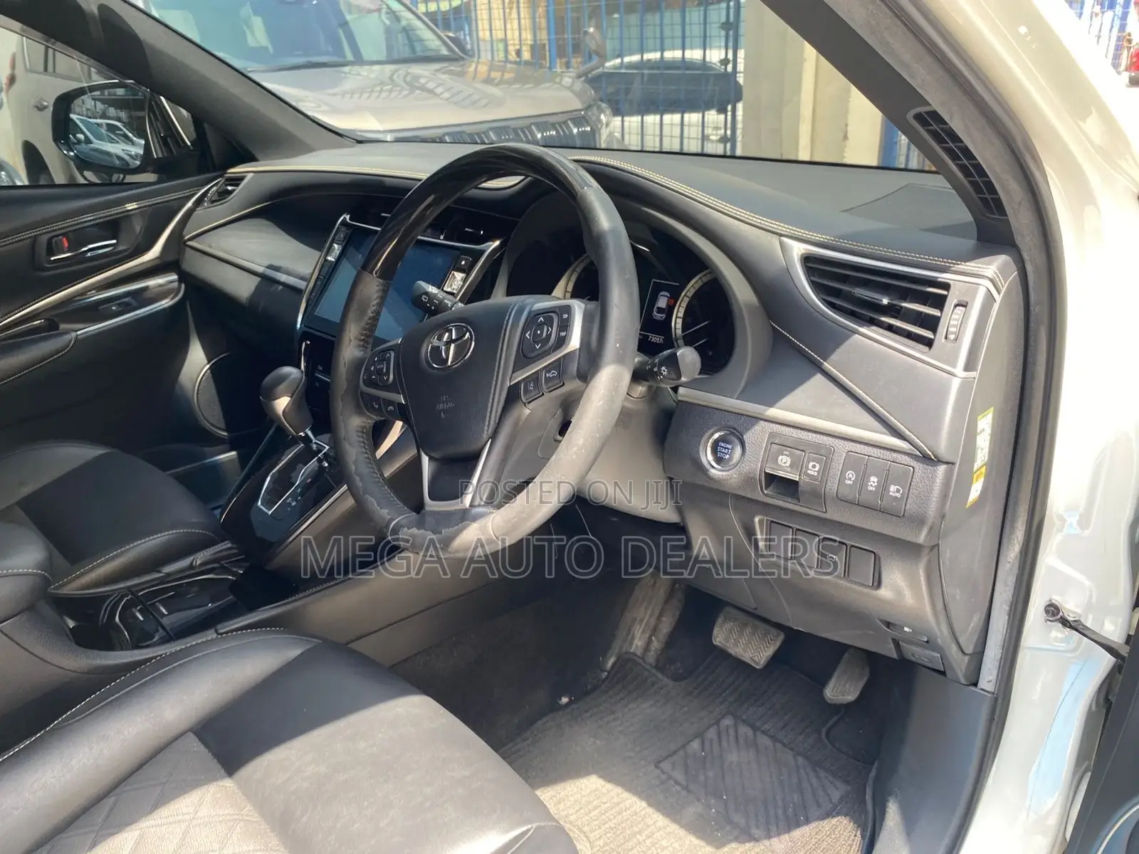Toyota Harrier 2018 White