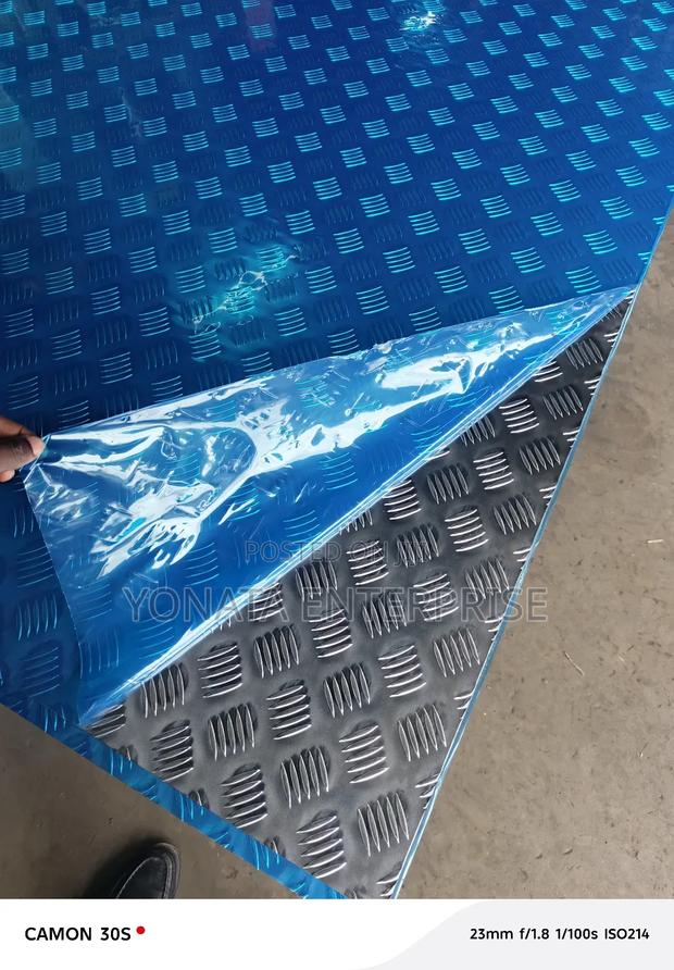 2mm Aluminum Chequred Plate for Sale - main view