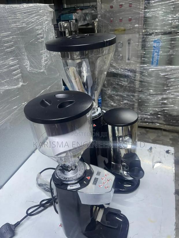 Grinder Machine - thumbnail 2