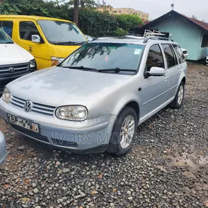 Volkswagen Golf 1.6 FSI Variant 2005 Blue