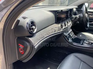 Mercedes-Benz E300 2018 Gray