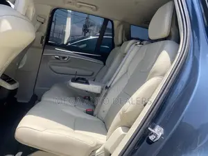 Volvo XC90 2019 Blue