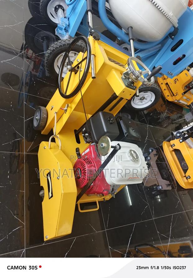 Honda 18" Concrete Cutter - thumbnail 2