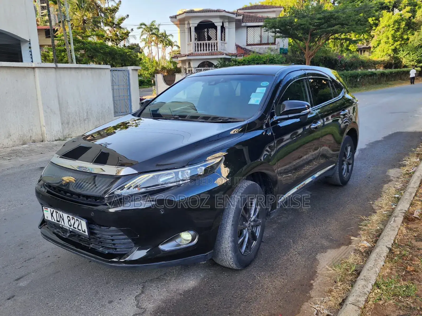 Toyota Harrier 2.0 4WD 2016 Black