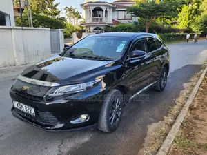 Toyota Harrier 2.0 4WD 2016 Black