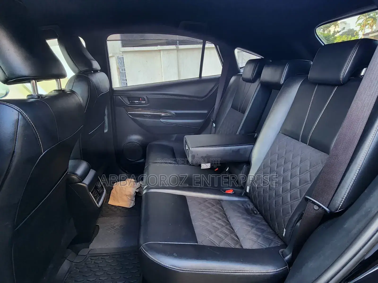 Toyota Harrier 2.0 4WD 2016 Black