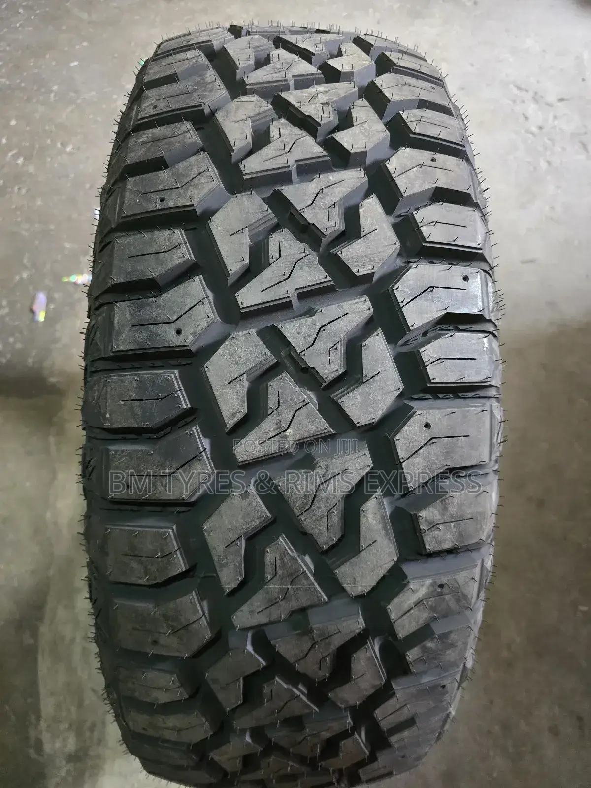 285 /60 R20 Fortune Tyres (R/T) Thailand.