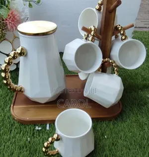 Luxurious Tea Set With Golden Hand