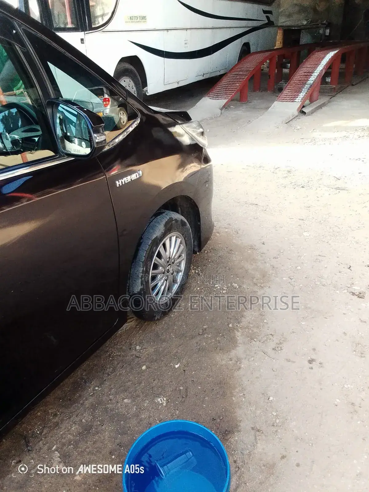 Toyota Esquire 1.8 FWD Hybrid (7 seater) 2017 Maroon