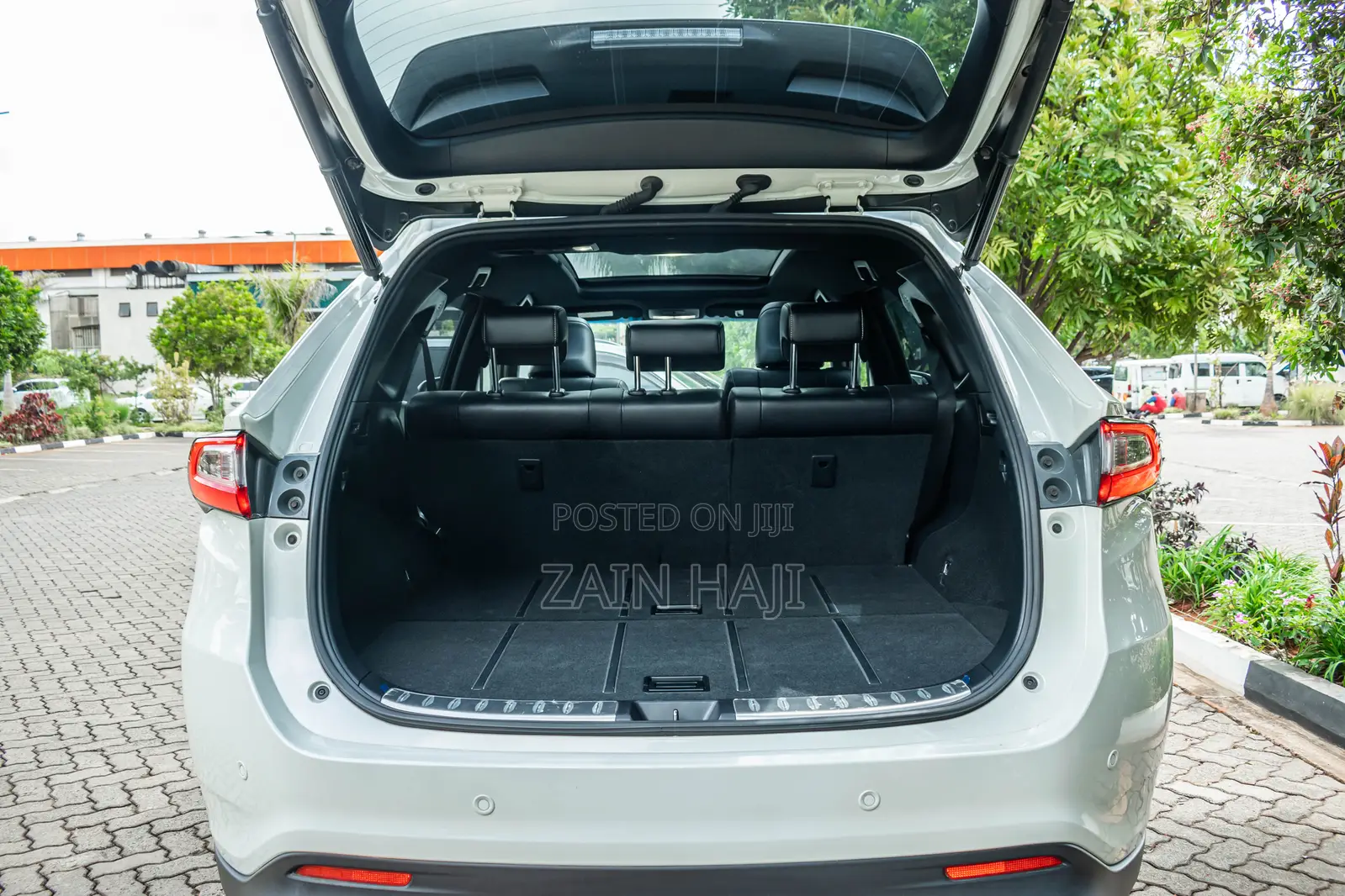Toyota Harrier 2018 White