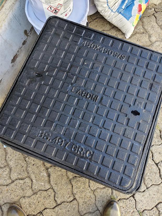 Cast Iron Manhole Cover. * Grade C * - thumbnail 2