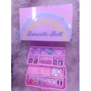 Danielle Make Up Set